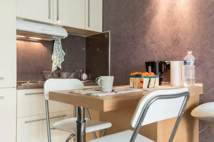 Quiet Studio With A Big Balcony Nice Bagian luar foto